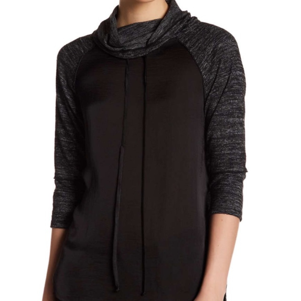 H.I.P knit & woven sweater small